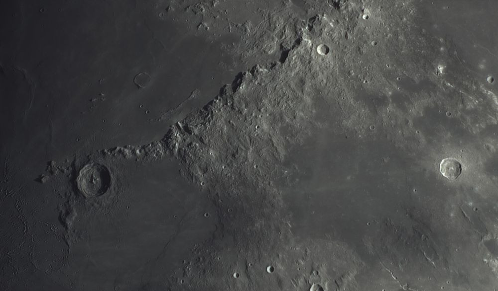 The Apennine Mountains and crater Eratosthenes - Astrophotography