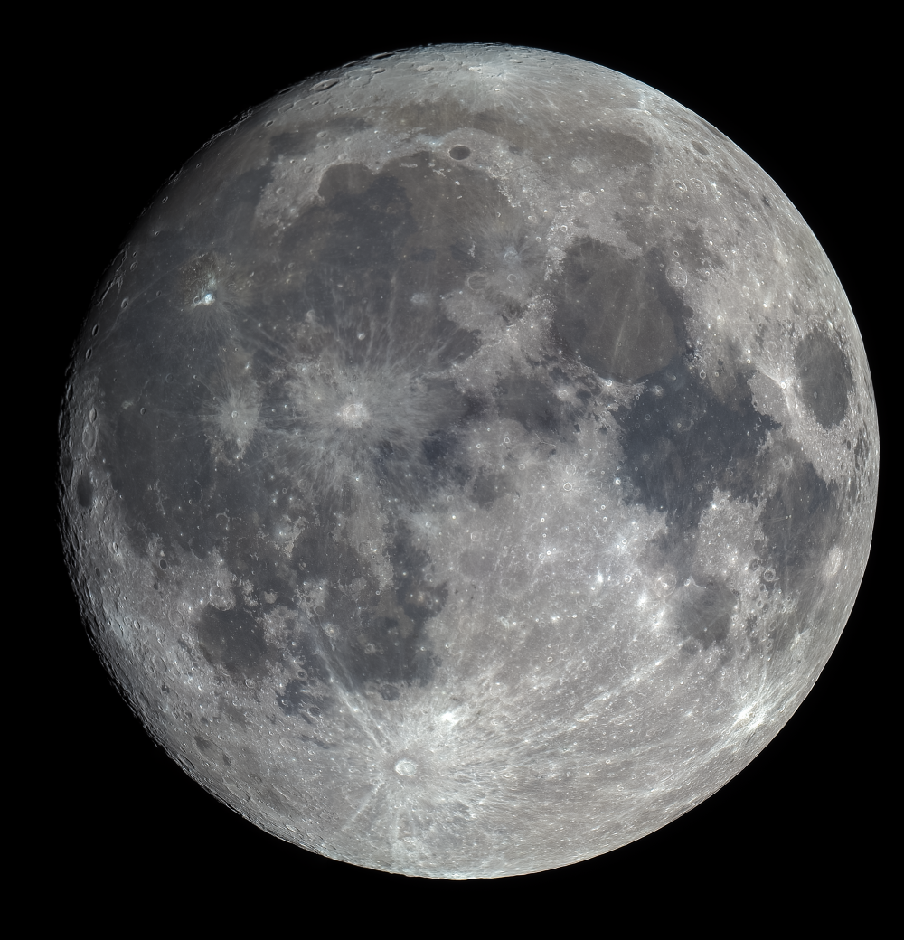 Луна 10.12.2019. Мозаика из 8 снимков.