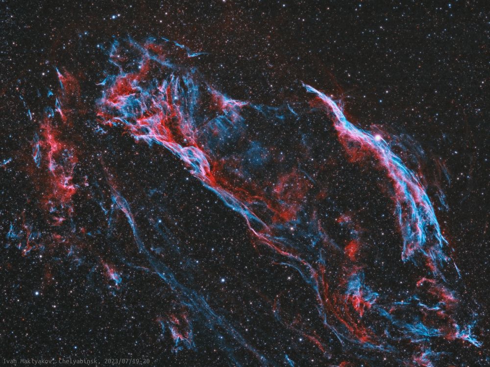 Часть комплекса туманностей "Вуаль" ("Ведьмина метла" NGC 6960 и "Треугольник Пикеринга" NGC 6979).