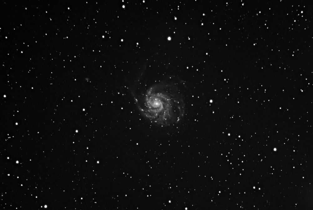 Test M101 - The Pinwheel Galaxy in mono