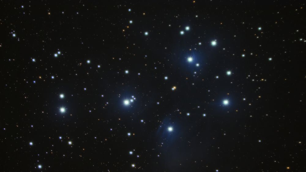 M45 Плеяды - (Seven Sisters)