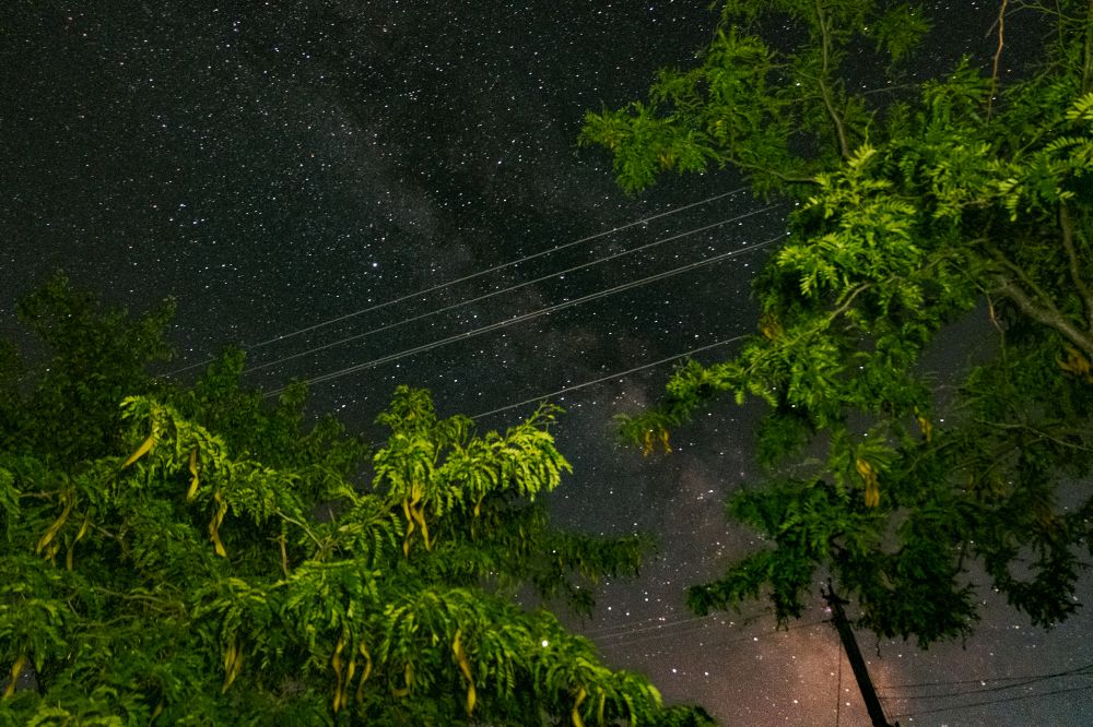 Небо в полосочку || Milky Way and street wires