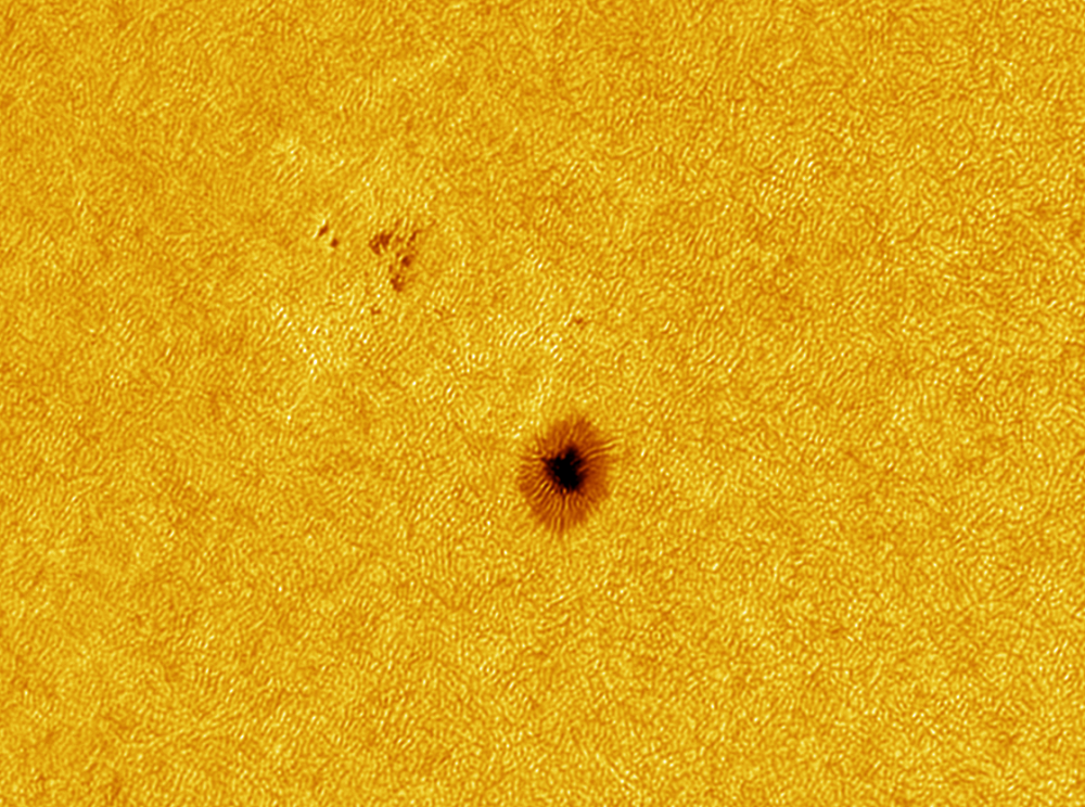 Sun Photosphere: Surface granulation and Sunspot 2770