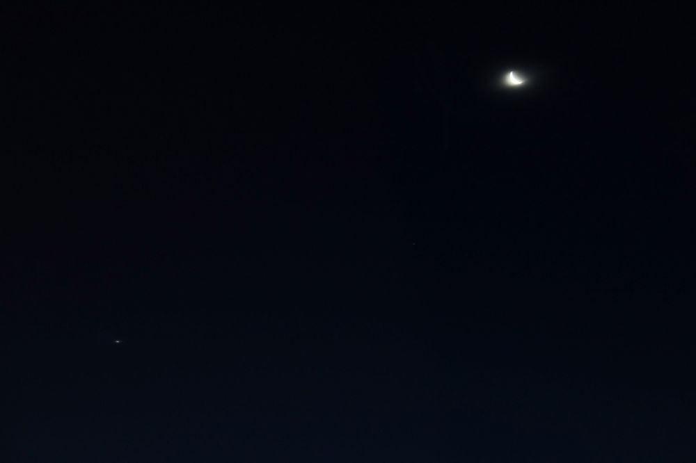 Луна и Венера утром