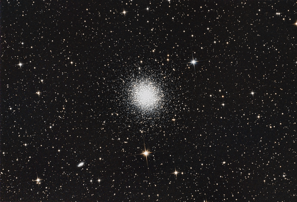 Шаровое скопление M13 в Геркулесе