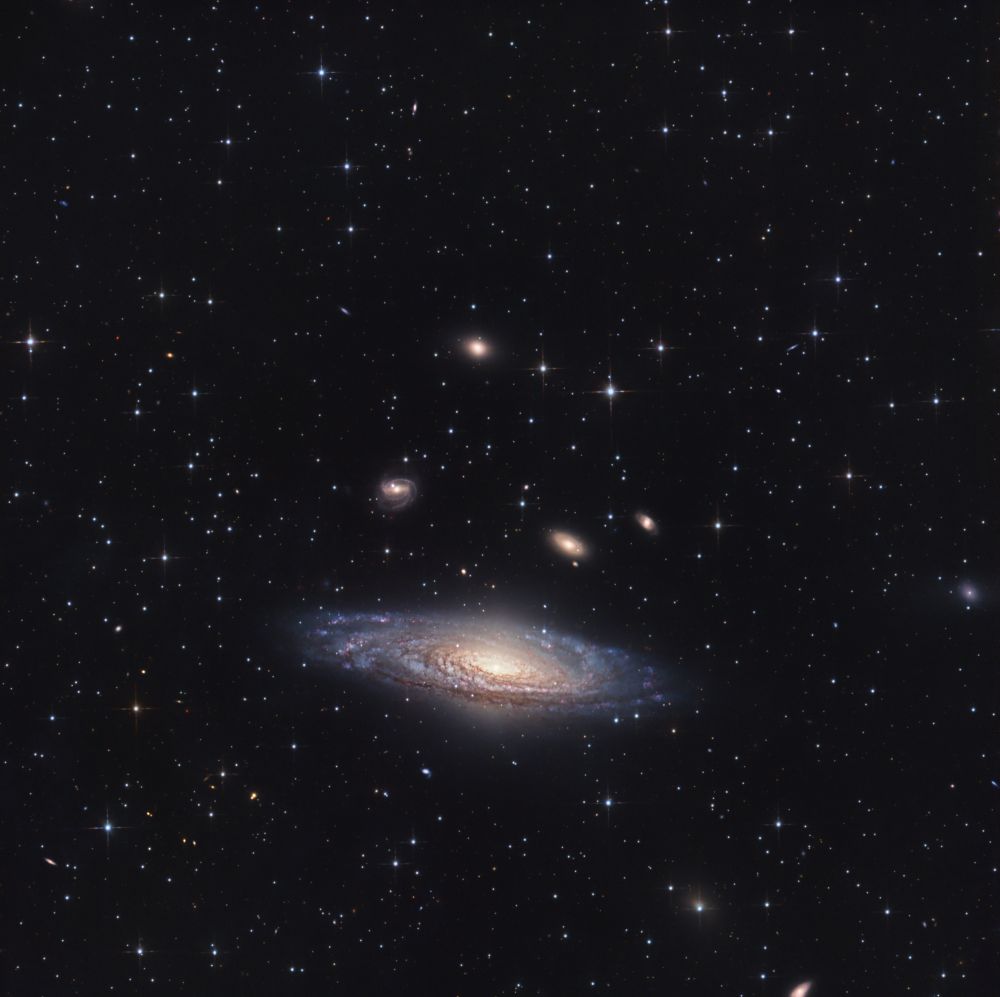 NGC 7327, 7331, 7336, 7337, 7340 итд.  