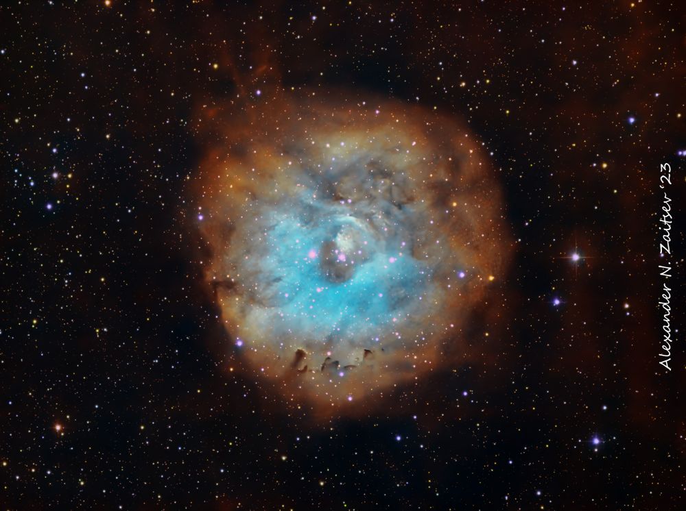 уманность Little Rosette (Sh2-170, Маленькая розочка) в цветовой палитре телескопа Хаббл.