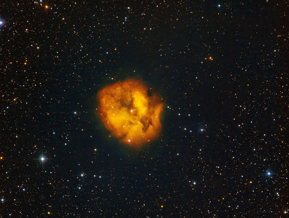 IC 5146 (Caldwell 19, Sh 2-125, Barnard 168, the Cocoon Nebula) in (SII+R)(Ha+G)(OIII+B)