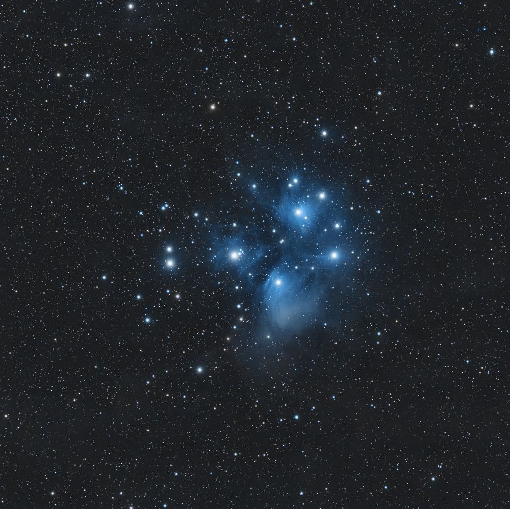 M 45 Плеяды