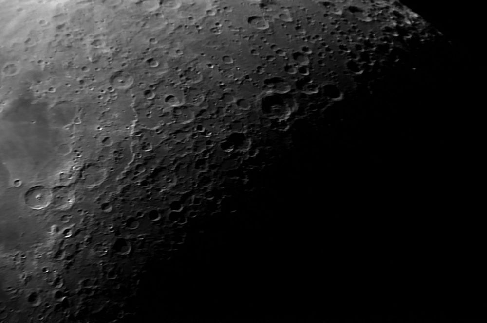 Юг Луны от Теофила до Мавролика. Первая четверть. Ф=+43%. 09.03.22