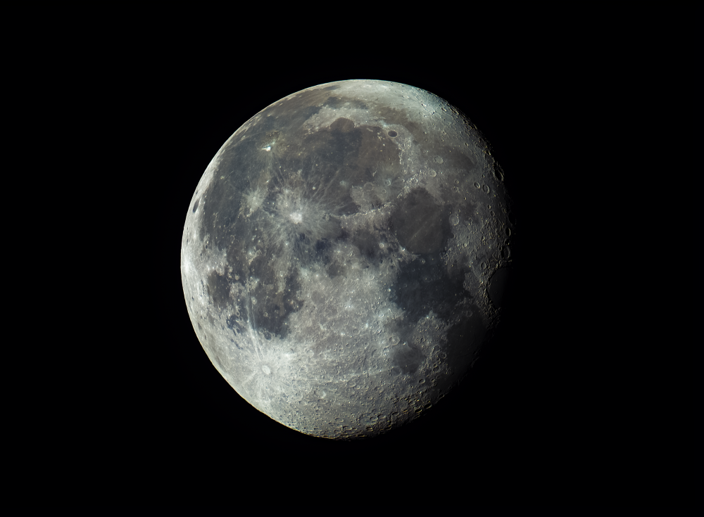 Луна 27.03.2021 в 02:56. Освещенность 88,8%