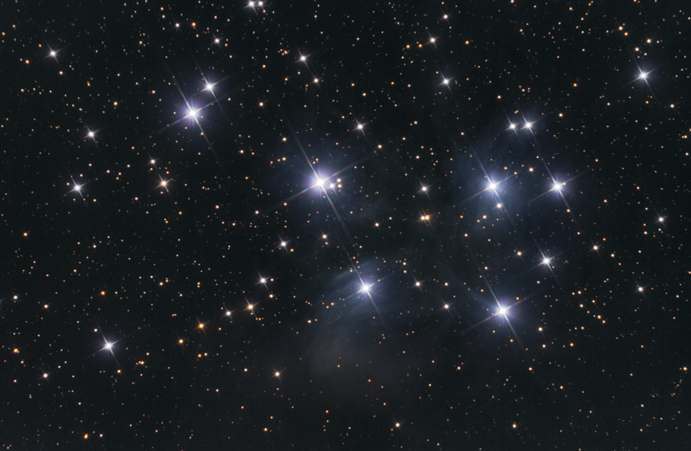Плеяды (M 45) — рассеянное звёздное скопление и астеризм в созвездии Тельца.