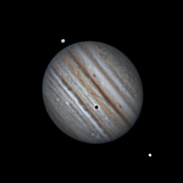Юпитер, Ганимед, Ио, Европа (если кто разглядит ее на диске) и ее тень. 29 июля 2021. 1:44
