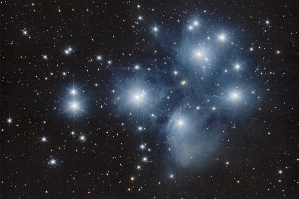 M45. Плеяды в стиле James Webb
