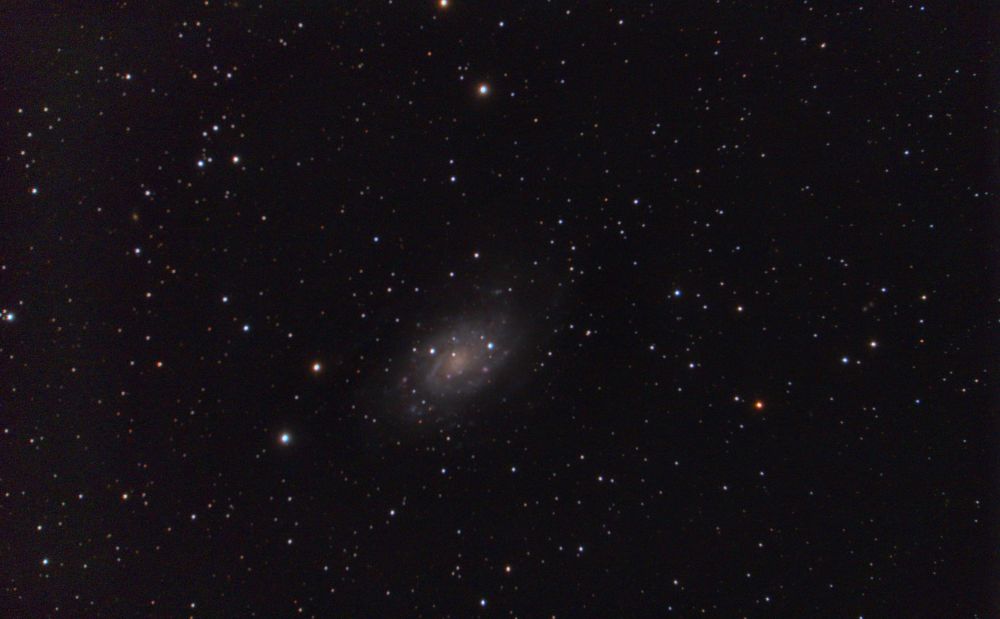 Галактика NGC 2403 