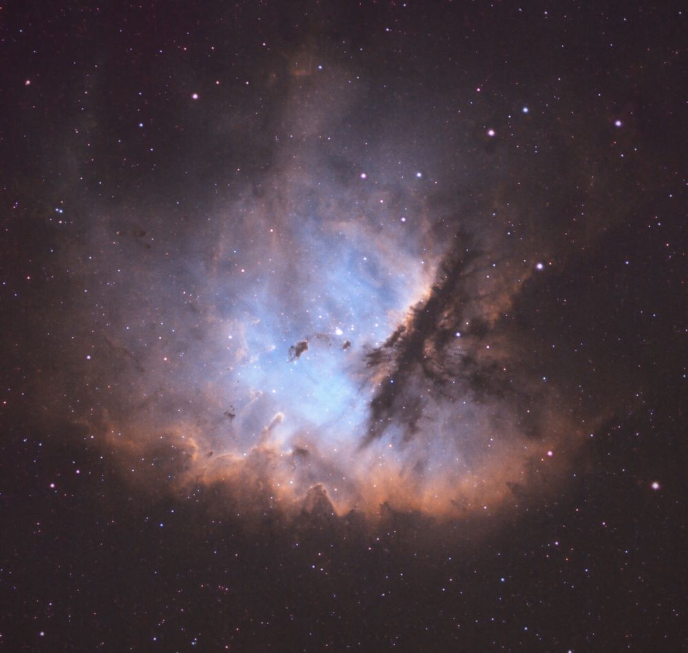 Пакман NGC281
