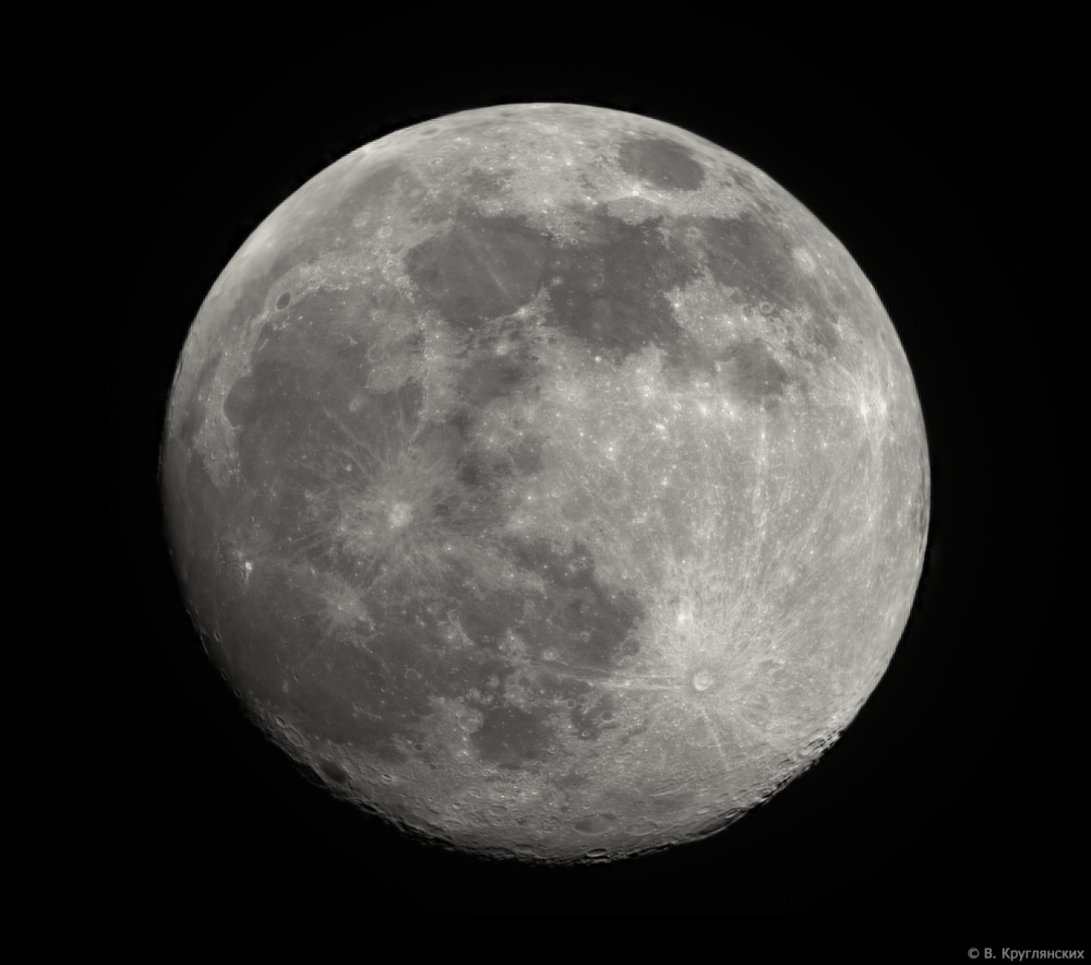 Луна 4 апреля 2023