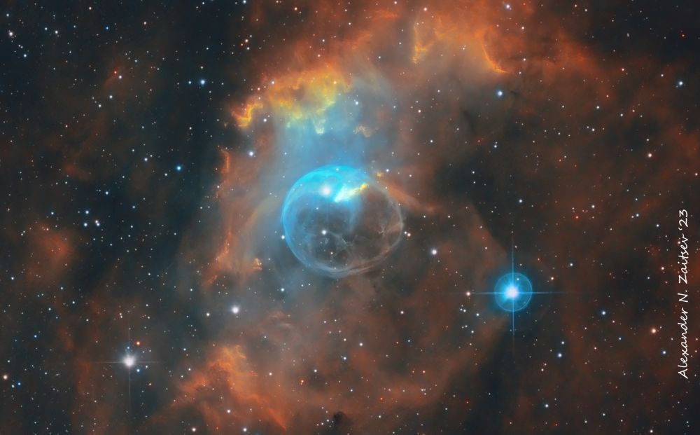 Туманность Пузырь (Bubble Nebula, NGC7635) в палитре SHO