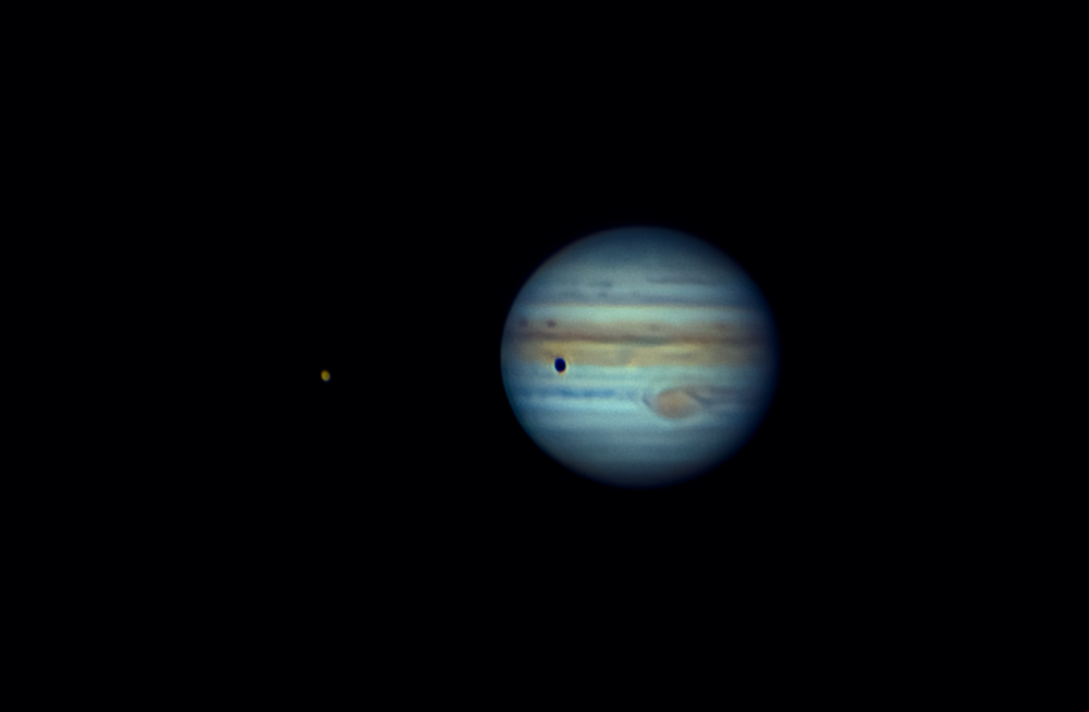 Ганимед и его тень на поверхности Юпитера 18.07.2021