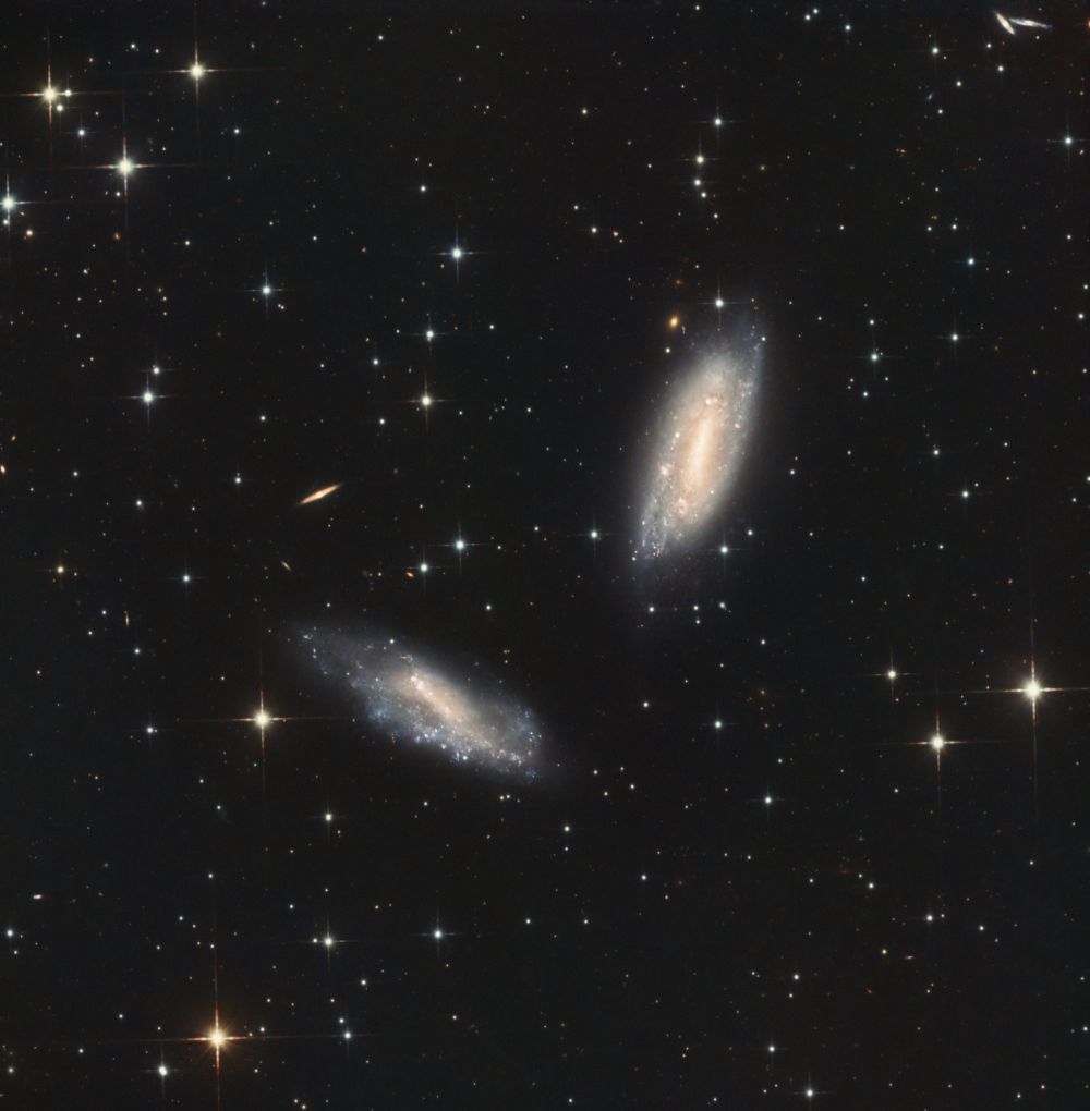 NGC 672 и IC 1727
