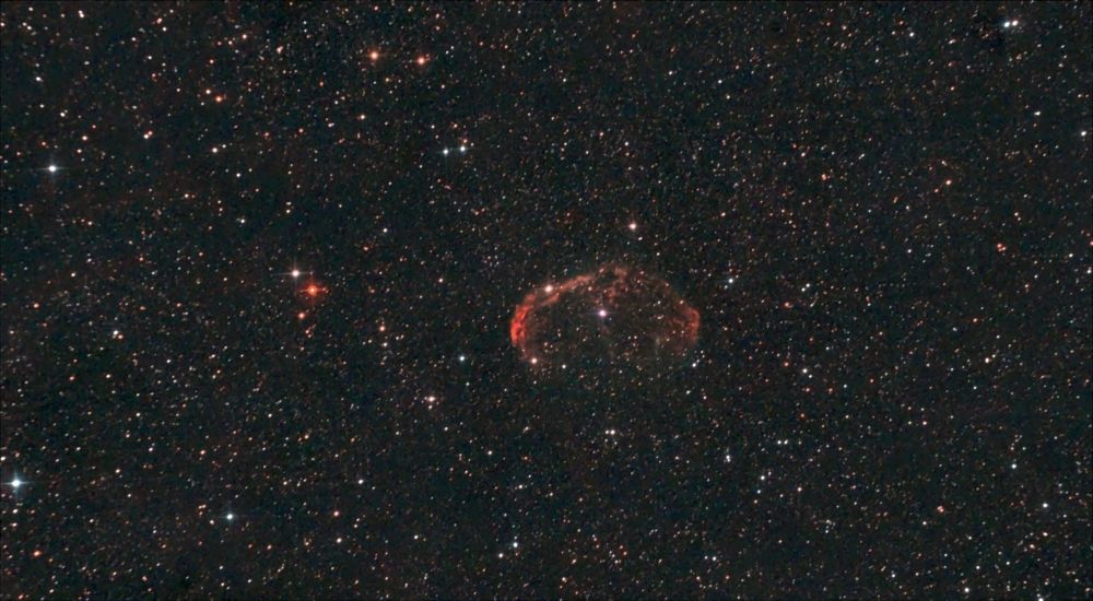 NGC6888 — туманность Серп (Полумесяц) в Лебеде.