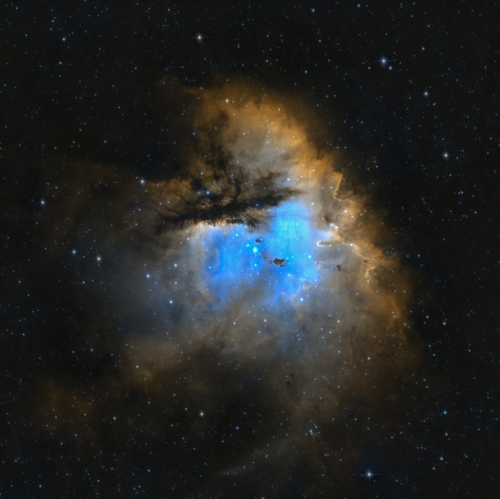 NGC 281  Туманность Пакман