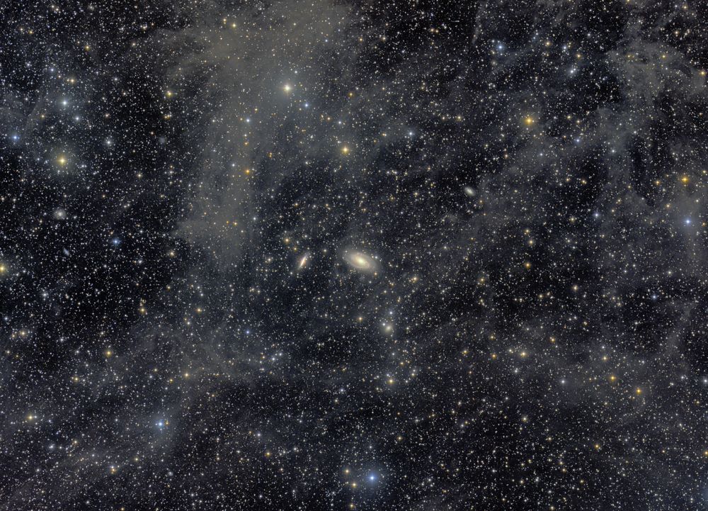 М81-М82 и газопылевые облака