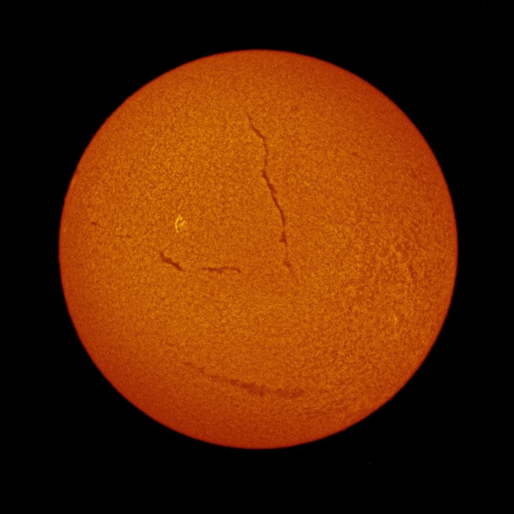 Sun in h-alpha (26 may 2015, 13:27)
