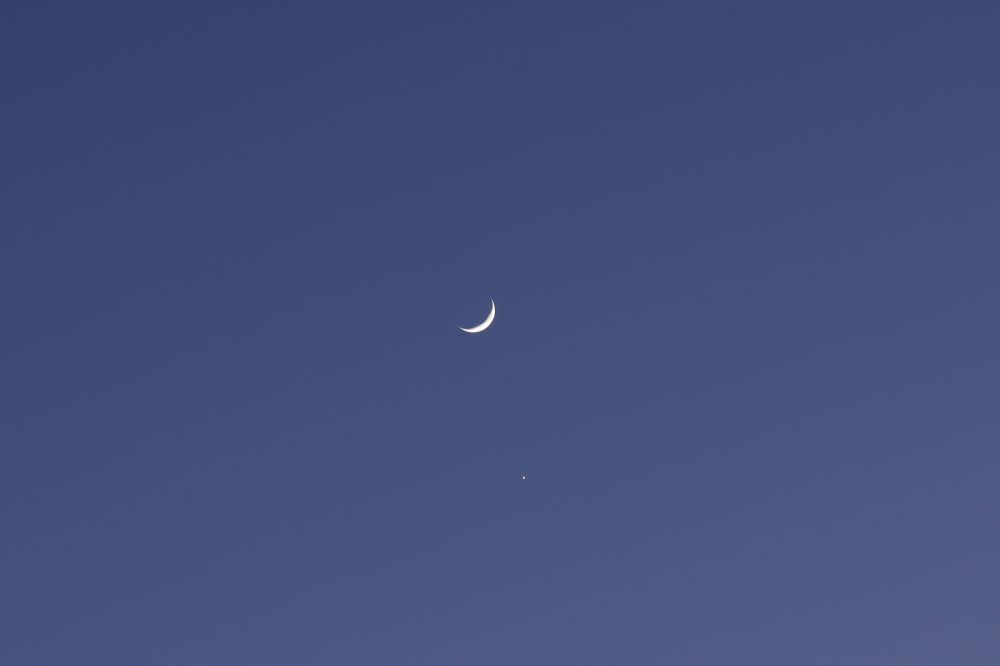 Сближение Луны и Венеры-23.04.2023