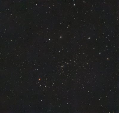 Скопление галактик в Гончих Псах Abell 1831