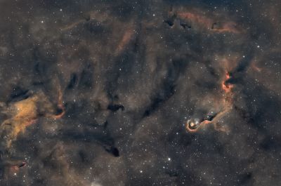 IC 1396 "Хобот Слона", пыль, грязь и прочее вокруг