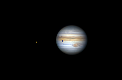 Ганимед и его тень на поверхности Юпитера. Высота 17 градусов. 18.07.2021 - астрофотография
