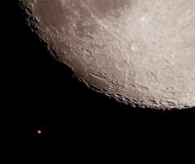 Lunar occultation of Mars. First moment of recording