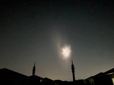 Сброс топлива одной из ступеней ракеты SpaceX