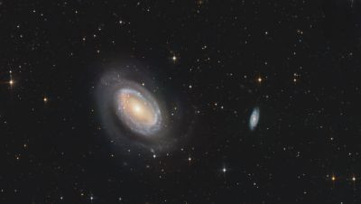 NGC 4725 и NGC 4712 