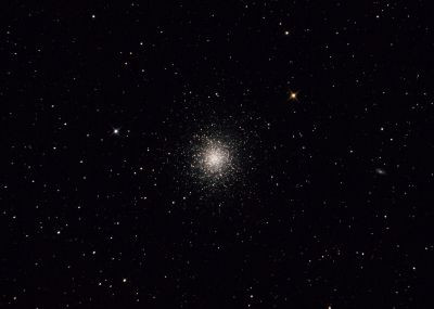 M13 – Шаровое звездное скопление в созвездии Геркулеса