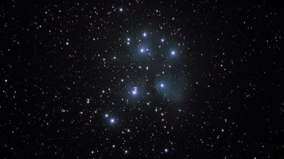 Звездное скопление Плеяды М45