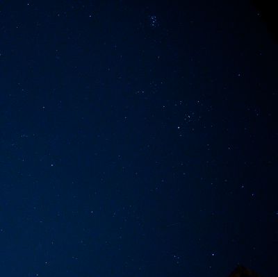 Созвездие Тельца и рассеянное звёздное скопление M45 Плеяды.  - астрофотография