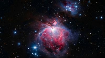 Orion Nebula (M42) and Running Man Nebula (NGC 1977) - Astrophotography