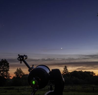 Astronomical equipment