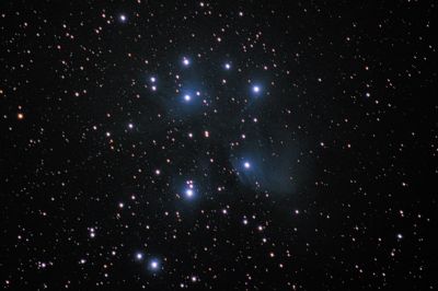 Звездное скопление Плеяды М45