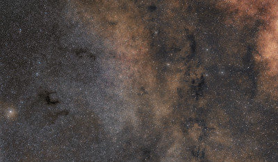  E (Barnard 142, 143), LDN 673 . 