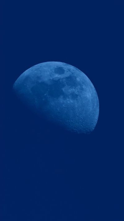 Daytime Moon - Astrophotography