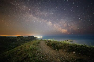 Млечник и Хамелеон