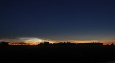 Silver clouds and Perseid - Astrophotography
