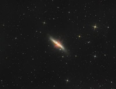 M 82