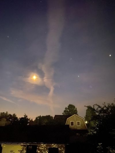 Лунный август