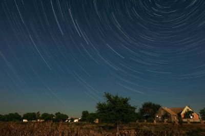 Star trails 
