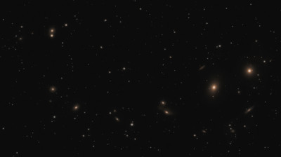 Цепочка Маркаряна - группа галактик в скоплении Девы