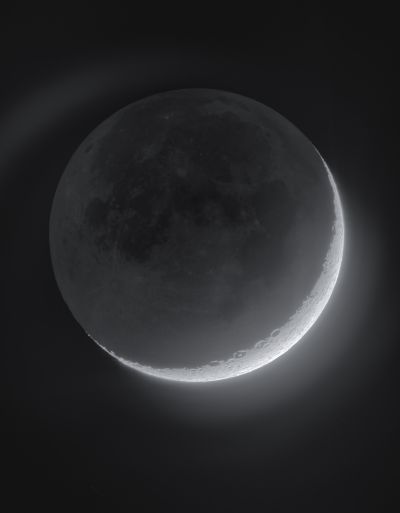 Пепельный свет Луны